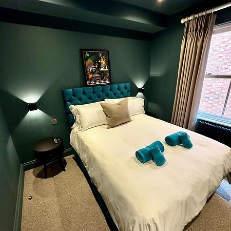 Ferienwohnung Romeo'S Arch High End Luxury In Centre Of Stratford With Parking Exterior foto